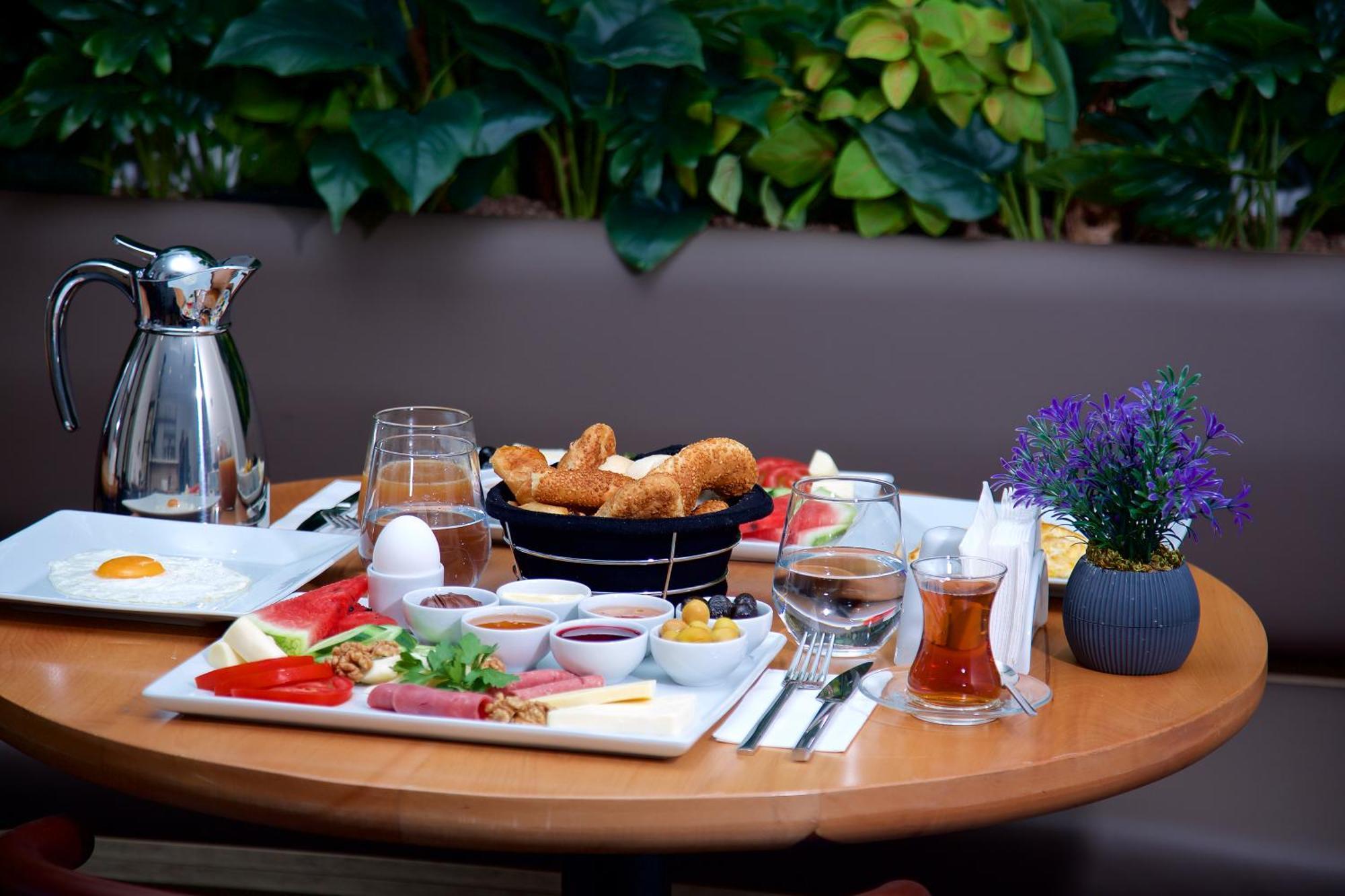 Joy Taksim Hotell Istanbul Exteriör bild
